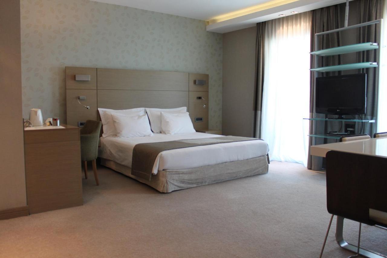 Anatolia Hotel Komotini Esterno foto